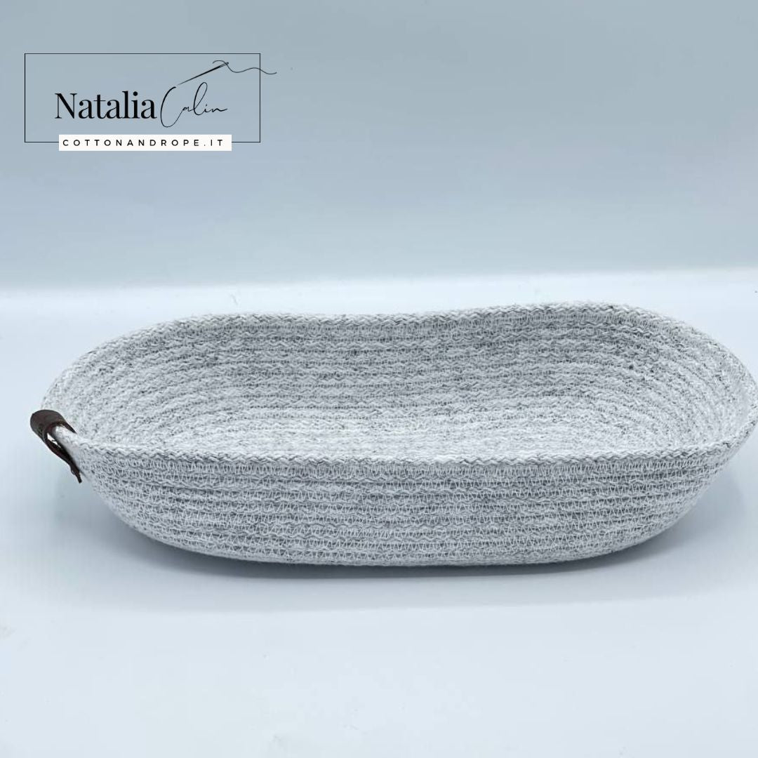 Cestino / contenitore  rettangolare in corda di cotone, 100% fatto a mano in Italia, misure 27 cm x 10 cm x 6 cm